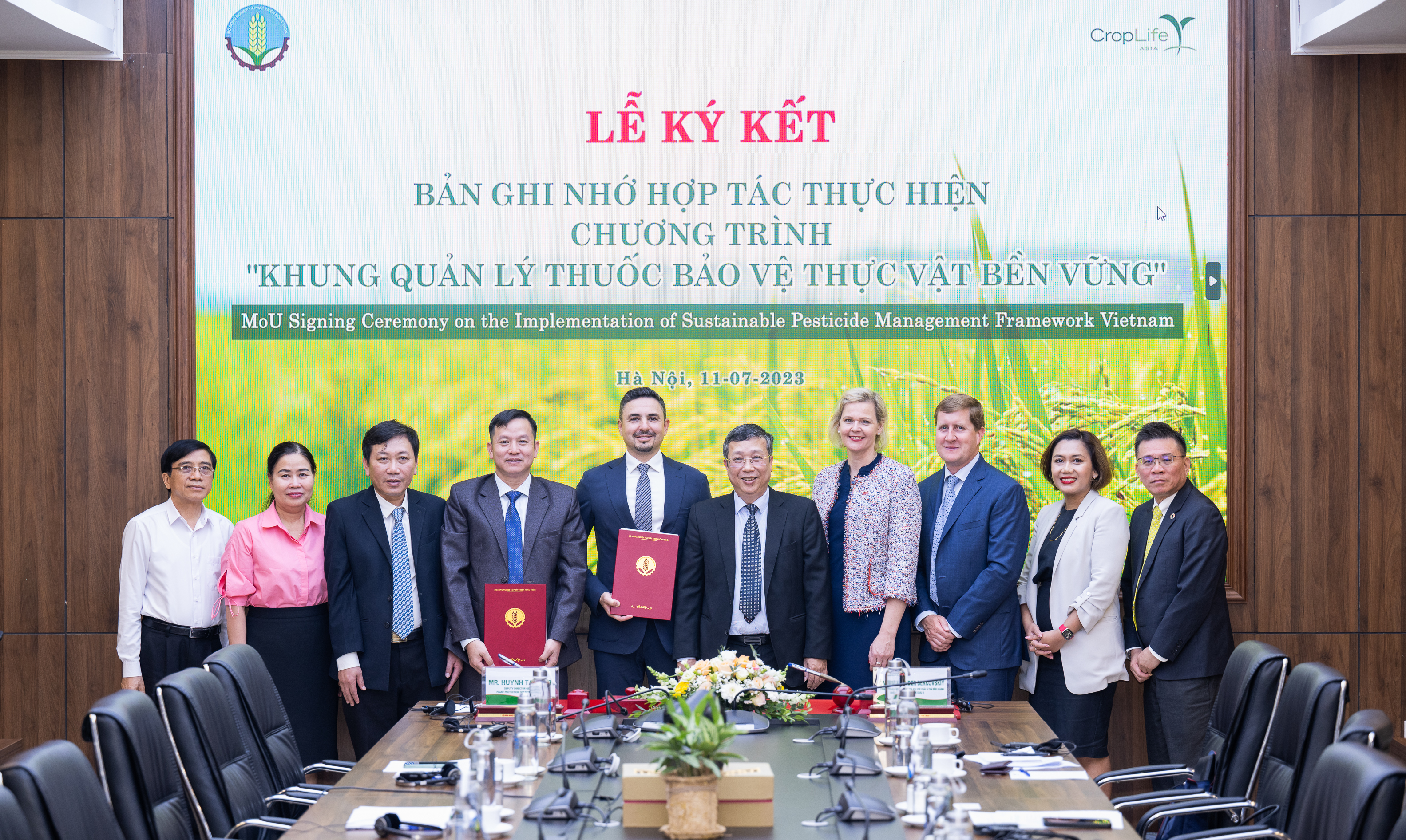 Thuốc bảo vệ thực vật