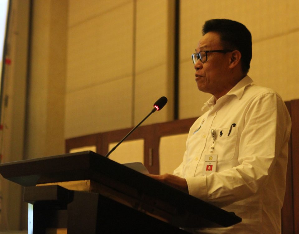 His Excellency Momon Rusmono, Secretary-General with the Indonesia Ministry of Agriculture giving the opening remarks a the start of the workshop